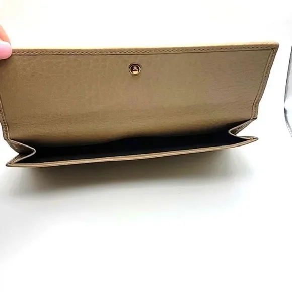 GUCCI LONG BEIGE WALLET